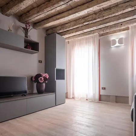 San Pietro Cozy R&r Lägenhet